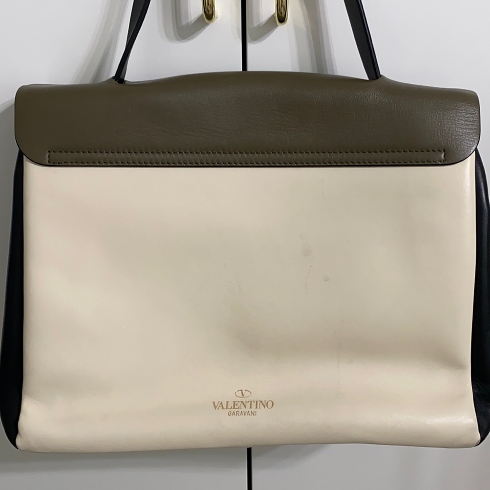 Valentino Garavani Large Bag (good condition) - Picture 4 of 17